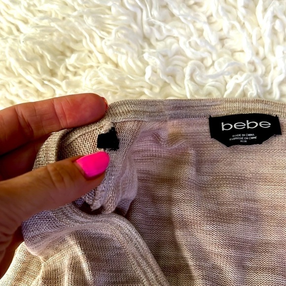 ๐ฅWhat's Hot!!๐ฅ Beautiful Bebe Gold Crop V-Neck Sweater! Sz M Soo Cute!๐๐๏ธ - Picture 14 of 14